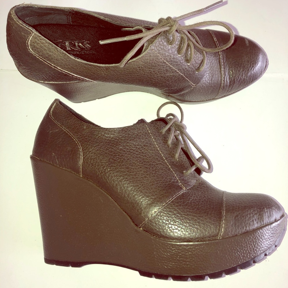 New Korkease Pewter Black Wedge Platform Shoes 10